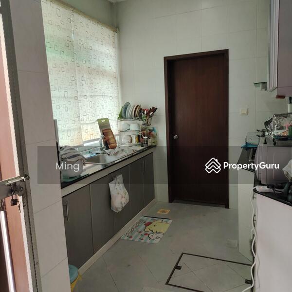 Terrace for Sale, 3.5 Storey / Walk to MRT, SGD 4,680,000 | Freehold