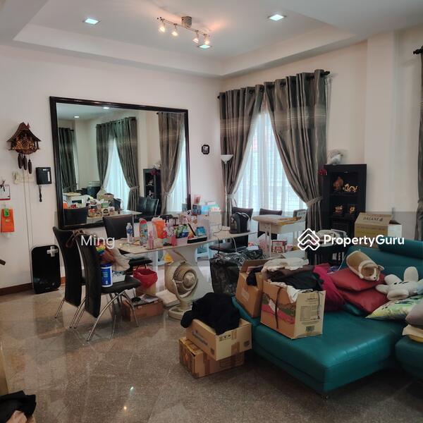 Terrace for Sale, 3.5 Storey / Walk to MRT, SGD 4,680,000 | Freehold
