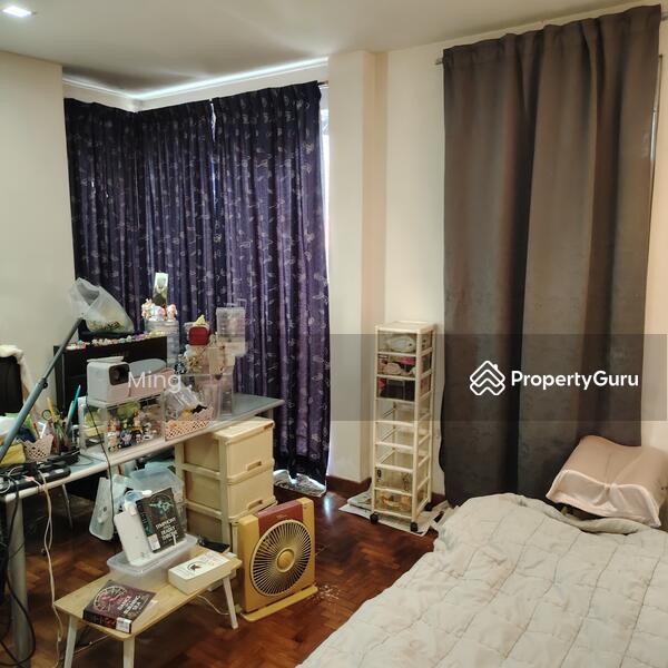 Terrace for Sale, 3.5 Storey / Walk to MRT, SGD 4,680,000 | Freehold