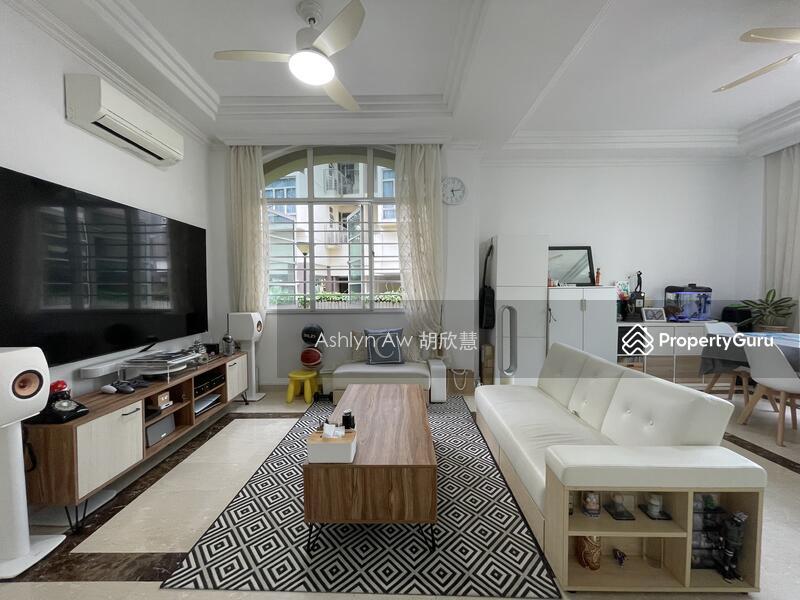 Prop-GPT: Condominium: D15  De Casalle