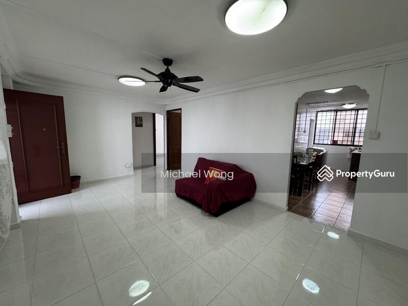 HDB Flat for Sale, 516 Hougang Avenue 10, SGD 598,000 | 99-year lease