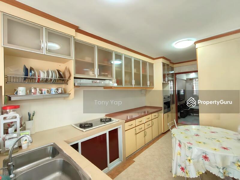 HDB Flat for Sale, 440 Yishun Avenue 11, SGD 478,000 | 99-year lease