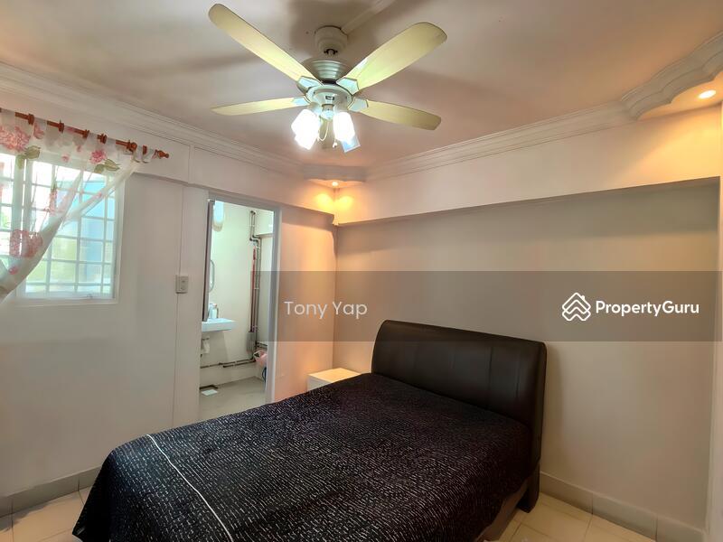 HDB Flat for Sale, 440 Yishun Avenue 11, SGD 478,000 | 99-year lease