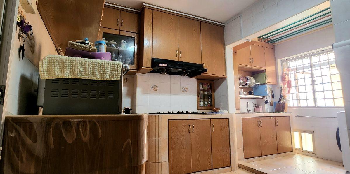 HDB Apartment for Sale: D18, 523856