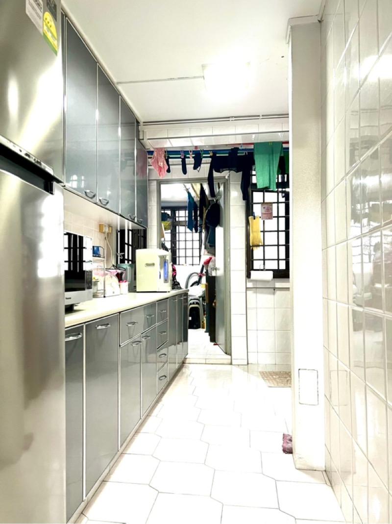 HDB Apartment for Sale, JALAN BUKIT HO SWEE HDB Apartment For Sale, $448,000, 2 Bed 1 Bath 53 sqft $8,453.00 psf, SGD 448,000 | 99-year Leasehold