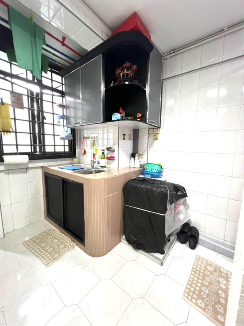 HDB Apartment for Sale, JALAN BUKIT HO SWEE HDB Apartment For Sale, $448,000, 2 Bed 1 Bath 53 sqft $8,453.00 psf, SGD 448,000 | 99-year Leasehold