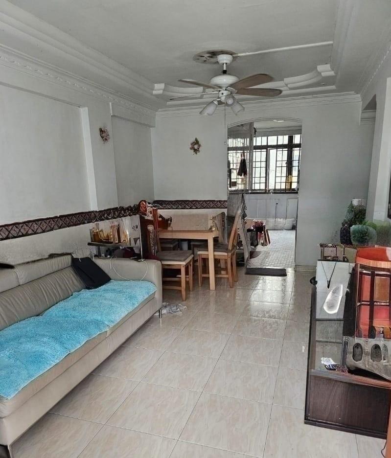 Prop-GPT: HDB Apartment: D14  97 JALAN DUA