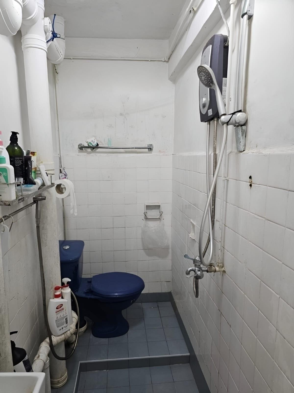 HDB Apartment for Sale, 97 JALAN DUA HDB Apartment For Sale, $368,000, 2 Bed 1 Bath 603 sqft $610.00 psf, SGD 368,000