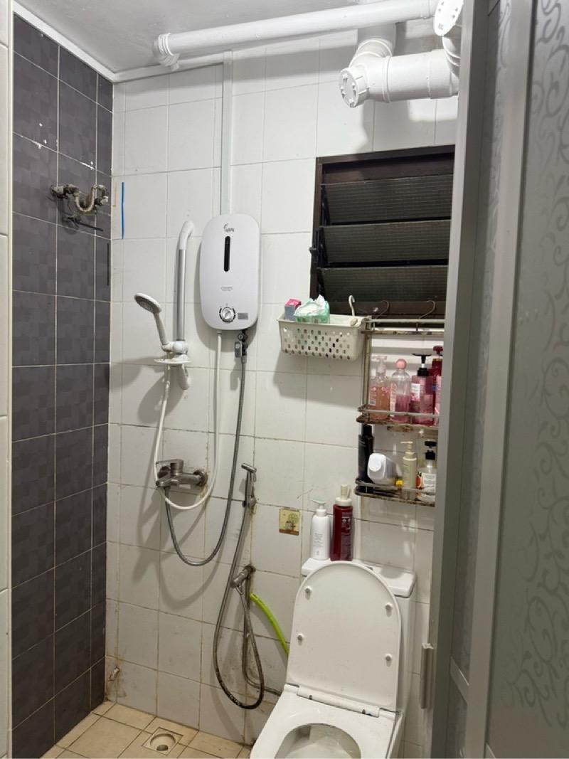 HDB Apartment for Sale, 337D Tah Ching Road HDB Apartment For Sale, $599,988, 3 Bed 2 Bath 1,011 sqft $593.00 psf, SGD 599,988 | 99-year Leasehold