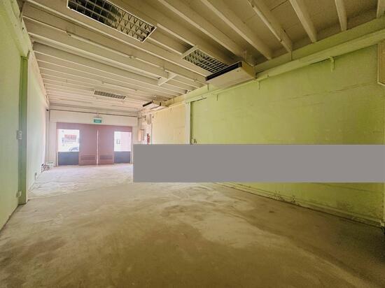 Prop-GPT: Shophouse: D15  East Coast Road