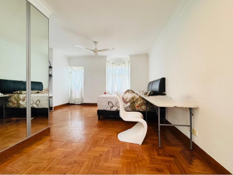 Corner Terrace for Sale, Park Villas Corner Terrace For Sale, $3,300,000, 4 Bed 4 Bath 4,225 sqft $1,387.00 psf, SGD 3,300,000 | 99-year Leasehold
