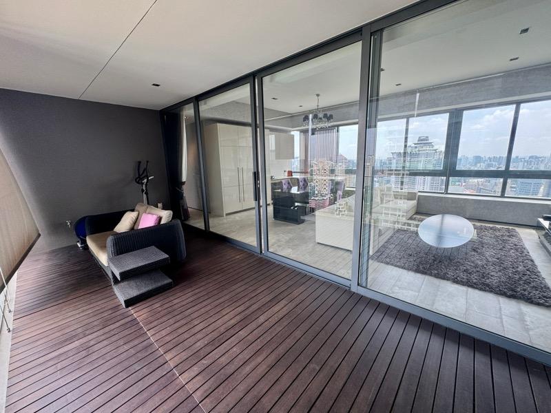 Condominium for Sale, OUE Twin Peaks Condominium For Sale, $3,980,000, 3 Bed 3 Bath 1,604 sqft $2,481.00 psf, SGD 3,980,000 | 99-year Leasehold