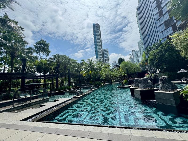 Condominium for Sale, OUE Twin Peaks Condominium For Sale, $3,980,000, 3 Bed 3 Bath 1,604 sqft $2,481.00 psf, SGD 3,980,000 | 99-year Leasehold