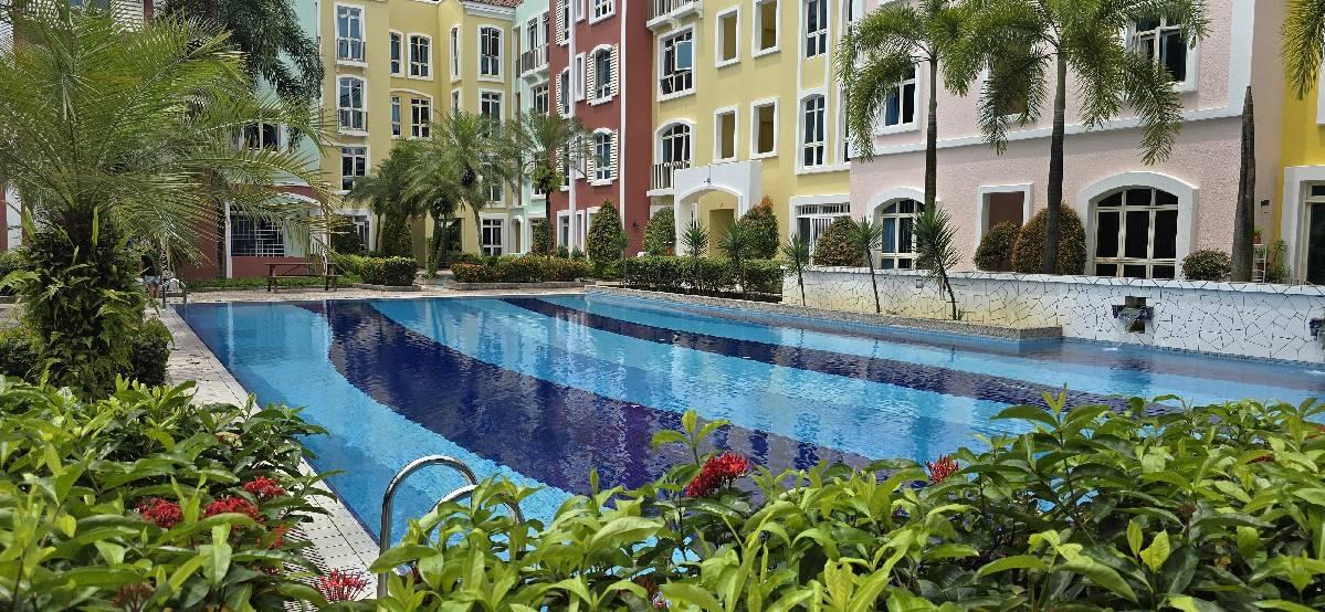 Condominium for Sale, Meadow Lodge Condominium For Sale, $2,050,000, 3 Bed 2 Bath 1,216 sqft $1,686.00 psf, SGD 2,050,000 | 99-year Leasehold