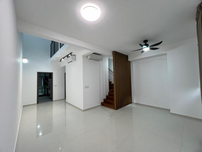 Condominium for Sale, Affinity At Serangoon Condominium For Sale, $3,488,888, 5 Bed 4 Bath 2,336 sqft $1,494.00 psf, SGD 3,488,888 | 99-year Leasehold