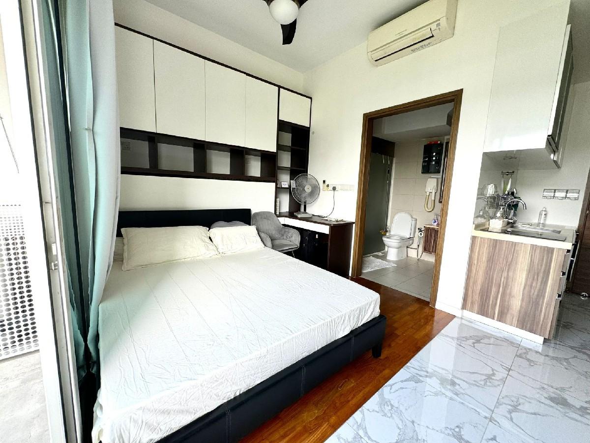 Condominium for Sale, The Nautical Condominium For Sale, $1,988,000, 4 Bed 3 Bath 1,711 sqft $1,162.00 psf, SGD 1,988,000 | 99-year Leasehold