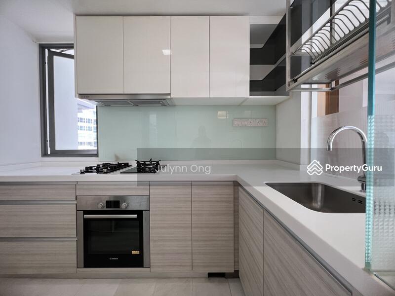 Condominium for Sale, The Shore Residences, SGD 1,960,000 | 103-year lease