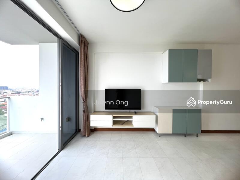 Condominium for Sale, The Shore Residences, SGD 1,960,000 | 103-year lease