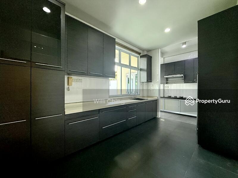 Corner Terrace for Sale, Huge-Land 3 Storey Corner Terrace within 1km to Maris Stella & PLMGS, SGD 6,480,000 | Freehold
