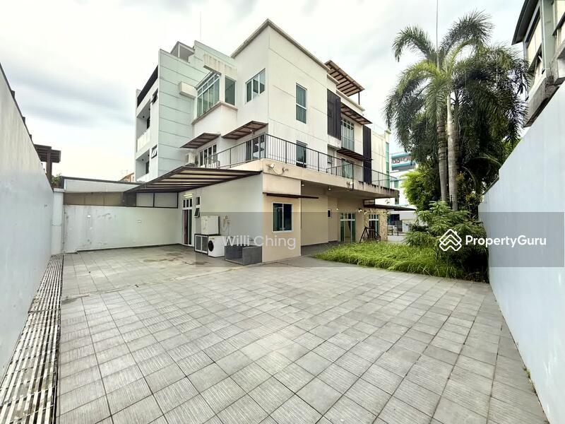 Corner Terrace for Sale, Huge-Land 3 Storey Corner Terrace within 1km to Maris Stella & PLMGS, SGD 6,480,000 | Freehold