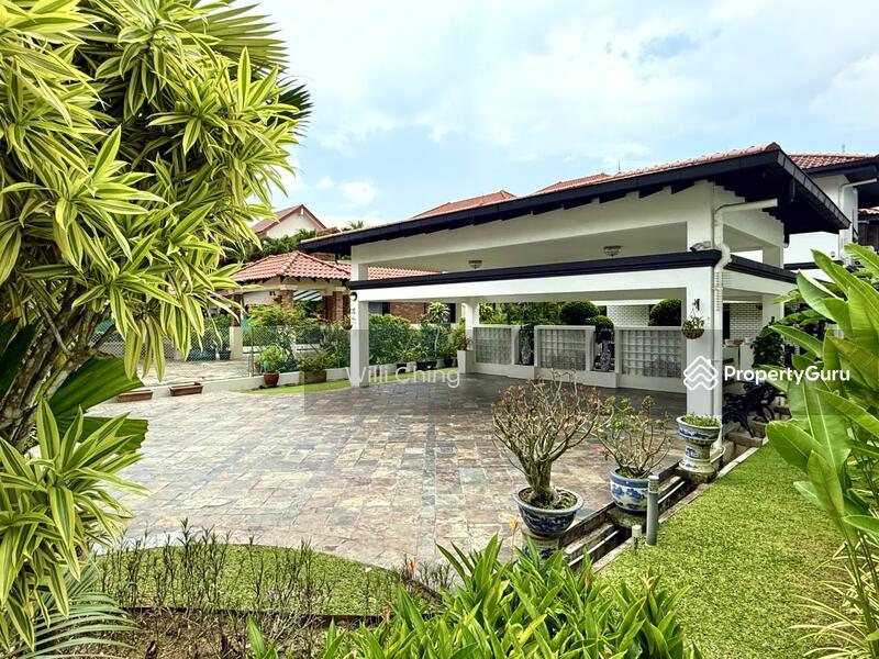 Prop-GPT: Detached: D10  Rare 8400sf Beautiful Bungalow Plot with 6 Parking Lots in Dist 10