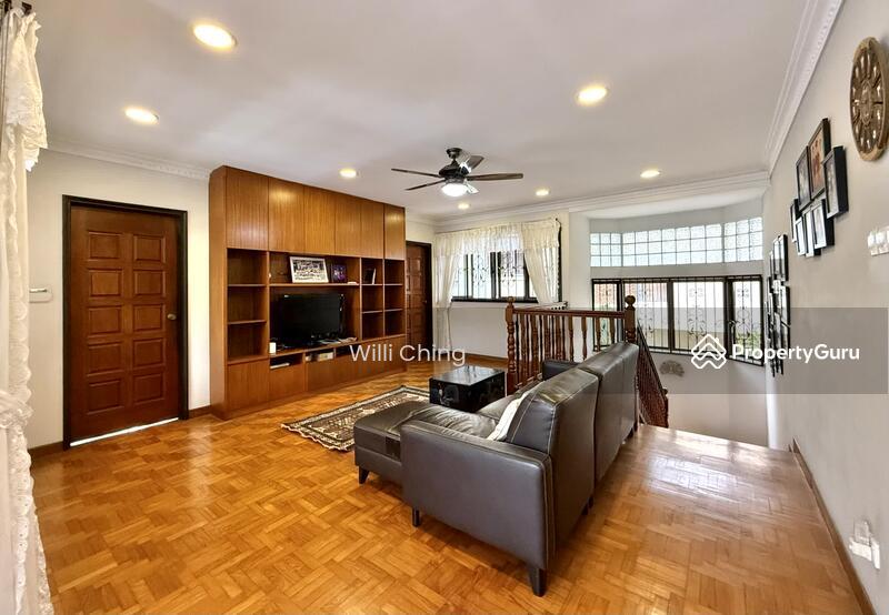 Detached for Sale, Rare 8400sf Beautiful Bungalow Plot with 6 Parking Lots in Dist 10, SGD 19,800,000 | Freehold