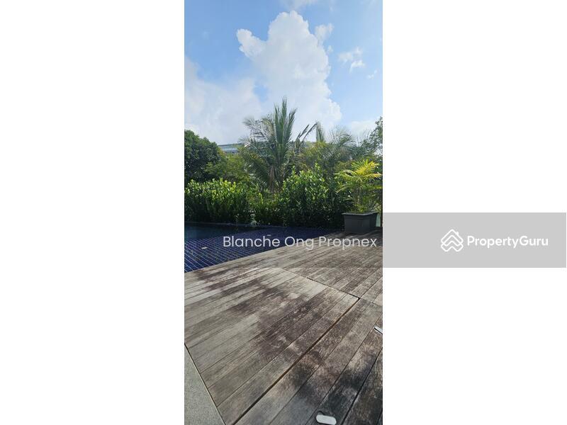 Bungalow for Sale: D04, 098000