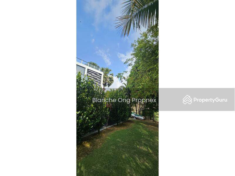 Bungalow for Sale: D04, 098000