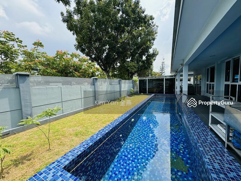 Prop-GPT: Corner Terrace: D19  Freehold Corner Terrace, 6 Bedrooms ensuite with wardrobes, swimming pool, park 6 cars inside