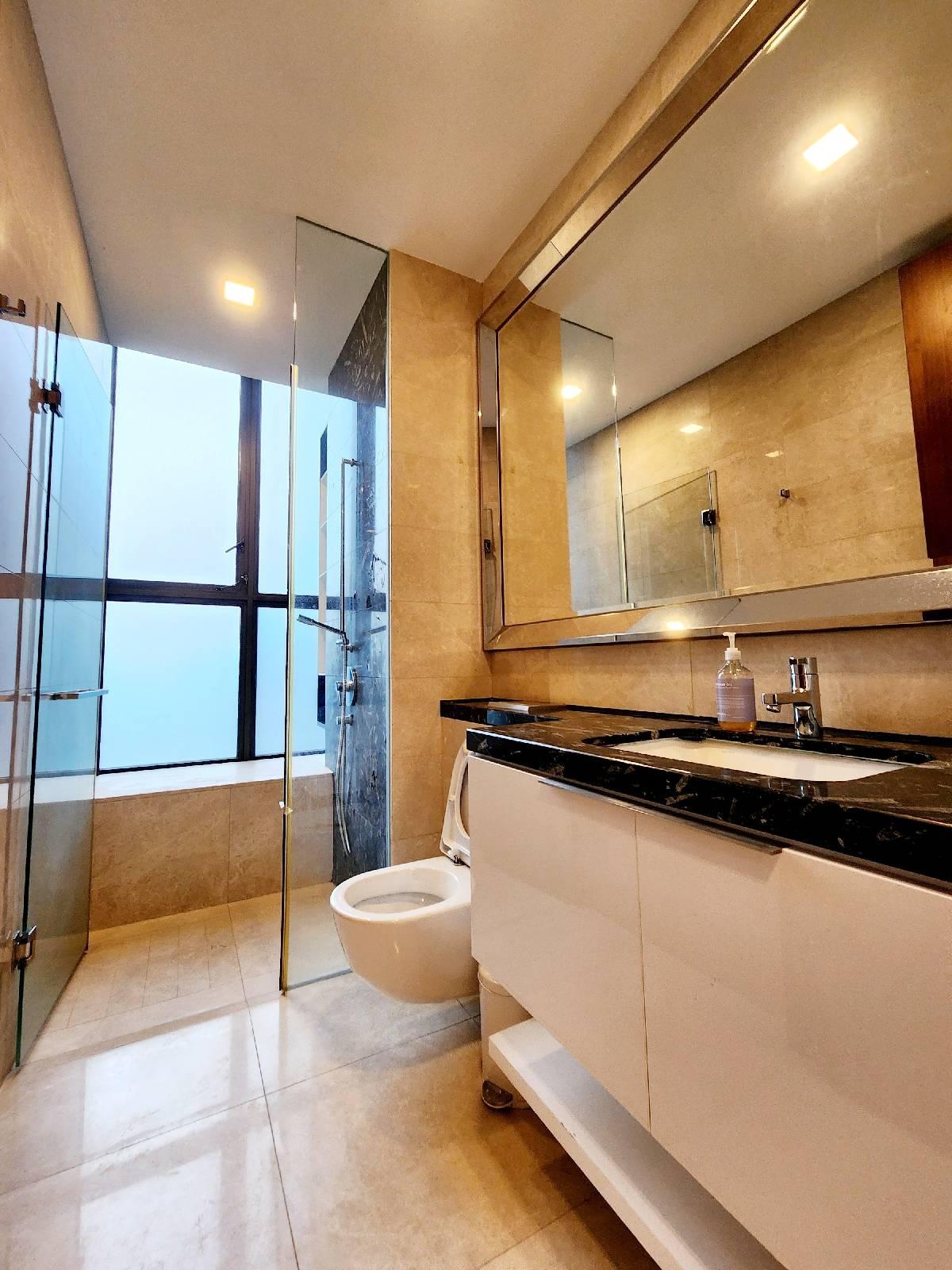 Condominium for Sale, One Balmoral Condominium For Sale, $3,960,000, 3 Bed 3 Bath 1,410 sqft $2,809.00 psf, SGD 3,960,000 | Freehold