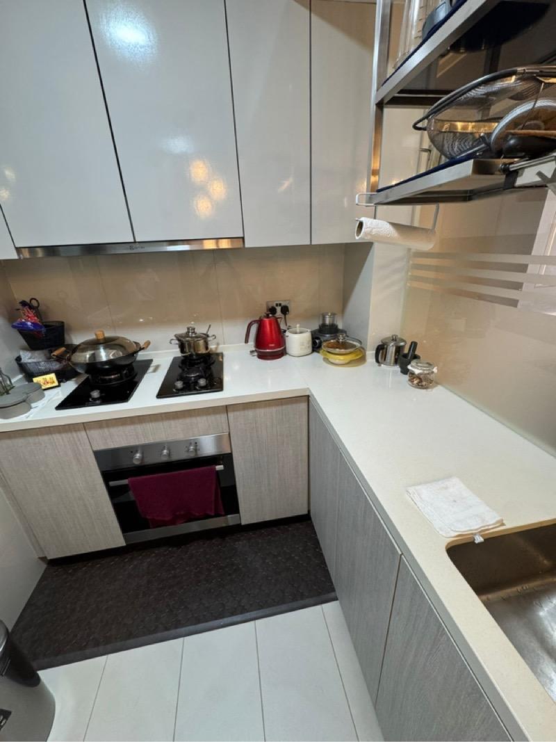 Condominium for Sale, The Wisteria Condominium For Sale, $1,720,000, 4 Bed 3 Bath 1,173 sqft $1,466.00 psf, SGD 1,720,000 | 99-year Leasehold