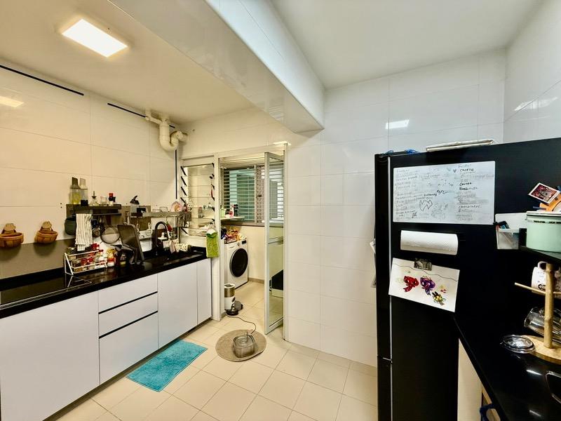 217A Sumang Walk HDB Apartment For Sale, $839,999, 3 Bed 2 Bath 1,205 sqft $697.00 psf