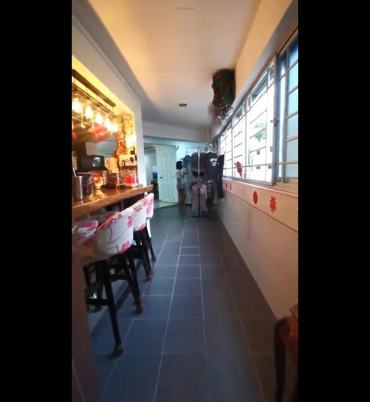 102 Bukit Batok West Avenue 6 HDB Apartment For Sale, $800,000, 3 Bed 3 Bath 1,615 sqft $495.00 psf