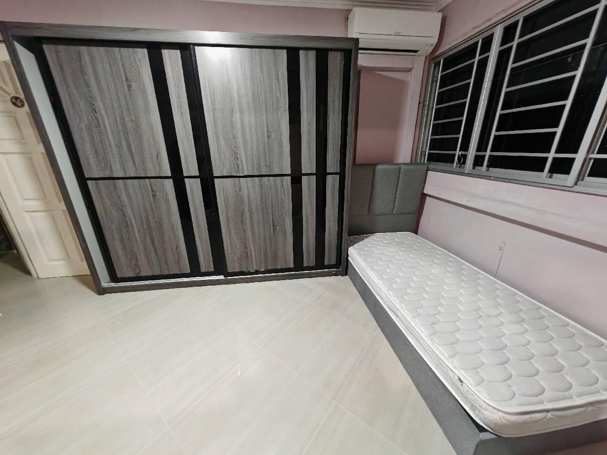 102 Bukit Batok West Avenue 6 HDB Apartment For Sale, $800,000, 3 Bed 3 Bath 1,615 sqft $495.00 psf