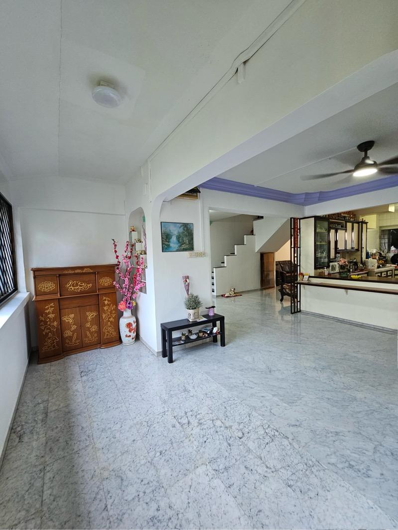 HDB Apartment for Sale, 352 Yishun Ring Road HDB Apartment For Sale, $998,000, 3 Bed 3 Bath 150 sqft $6,653.00 psf, SGD 998,000 | 99-year Leasehold