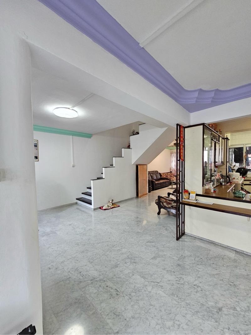 HDB Apartment for Sale, 352 Yishun Ring Road HDB Apartment For Sale, $998,000, 3 Bed 3 Bath 150 sqft $6,653.00 psf, SGD 998,000 | 99-year Leasehold