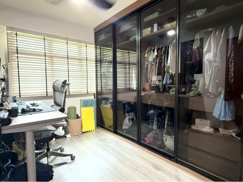 HDB Apartment for Sale: D19, 532996