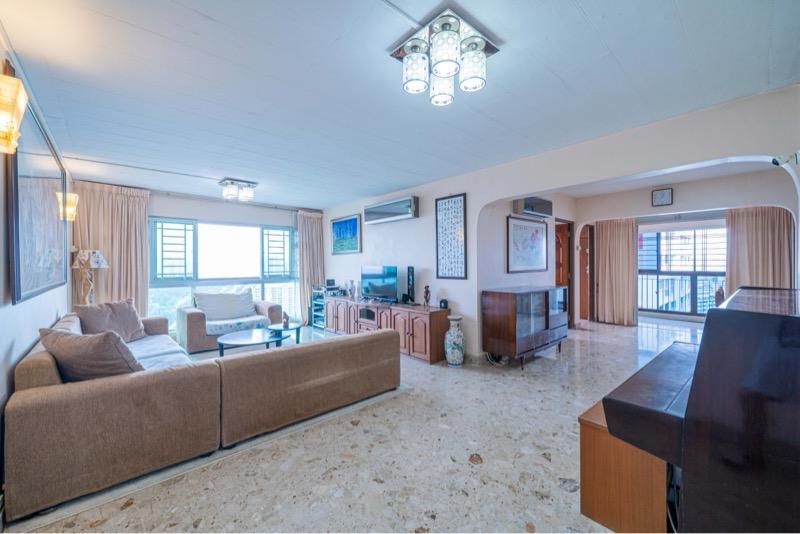 Prop-GPT: HDB Apartment: D20 Ang Mo Kio 458 Ang Mo Kio Avenue 10