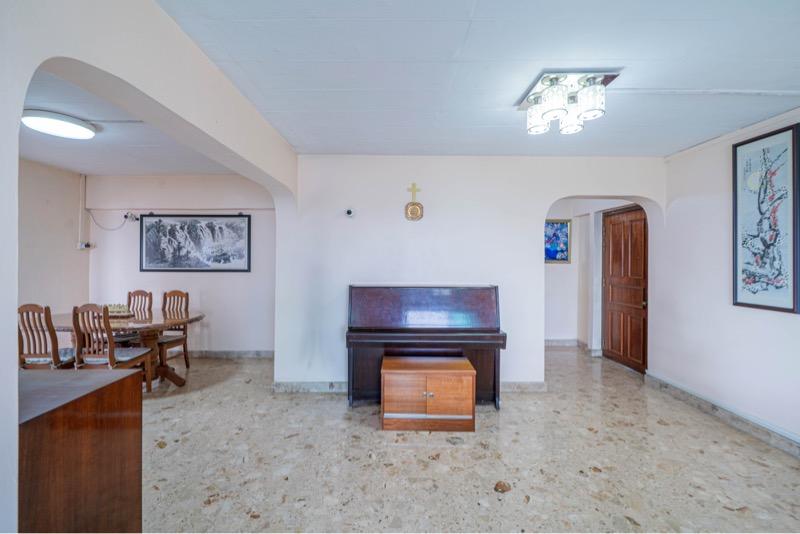 HDB Apartment for Sale: Ang Mo Kio, D20, 560458