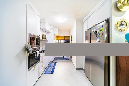 Prop-GPT: HDB Apartment: D25  320 Woodlands Street 32