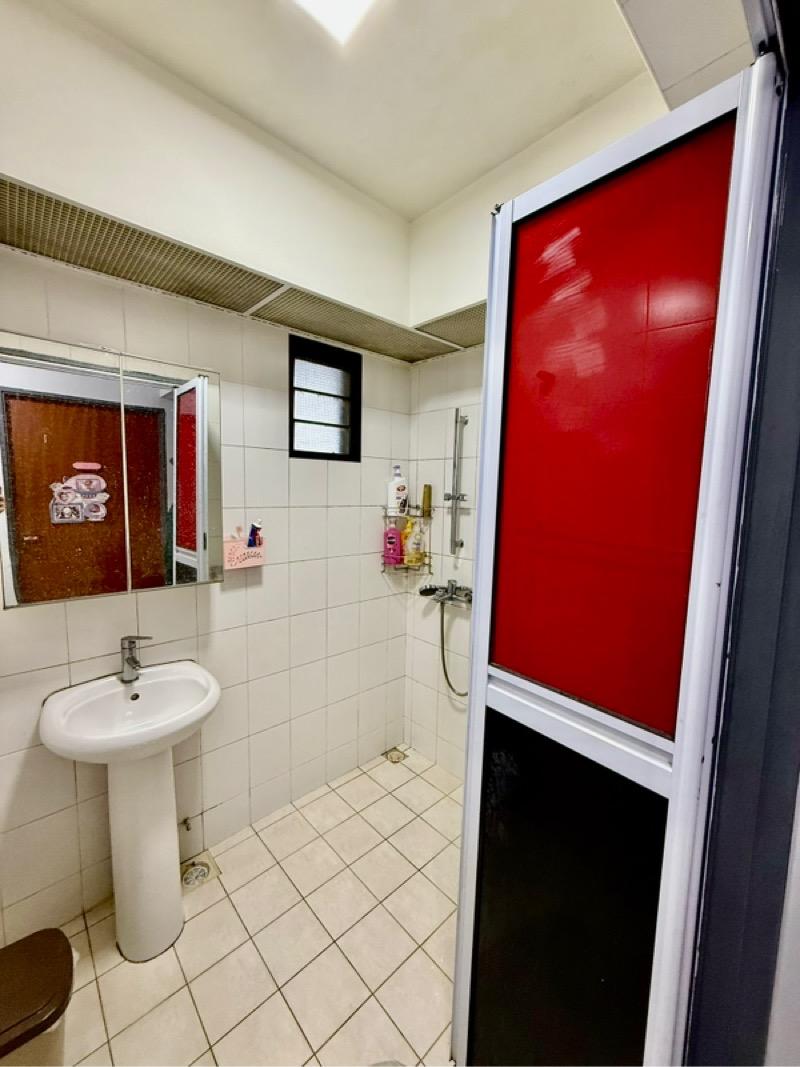 HDB Apartment for Sale. 