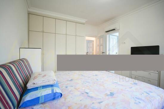 Prop-GPT: Corner Terrace: D28  Gerald Crescent
