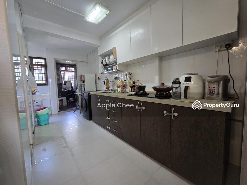 HDB Flat for Sale, 98 Lorong 1 Toa Payoh, SGD 450,000 | 99-year lease