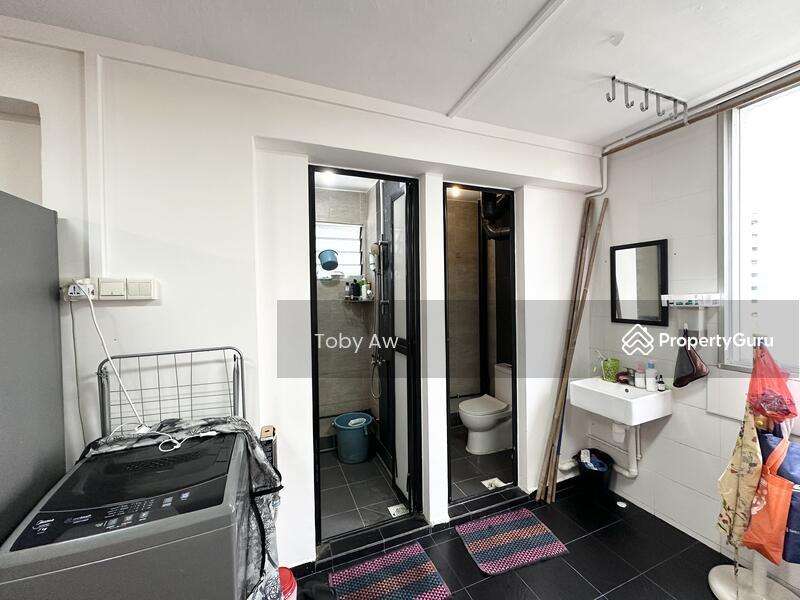 HDB Flat for Sale, 631 Hougang Avenue 8, SGD 420,000 | 99-year lease