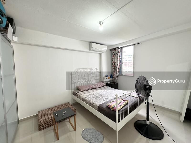 HDB Flat for Sale, 631 Hougang Avenue 8, SGD 420,000 | 99-year lease