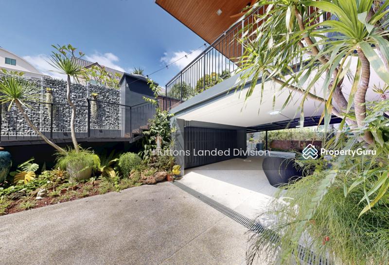 Prop-GPT: Detached: D20  Hilltop Rebuilt Detached Hse near Upp Thomon MRT, Thomson Plaza ad Ai Tong School