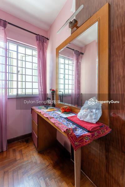 Apartment for Sale: D18, 529945