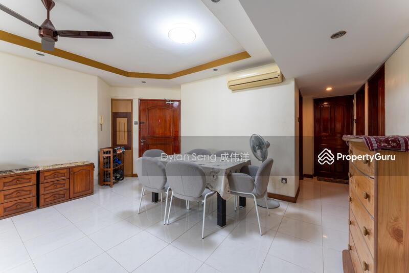 Apartment for Sale: D18, 529945