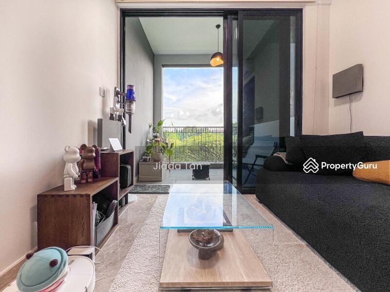 Prop-GPT: Condominium: D21 Upper Bukit Timah Mayfair Modern