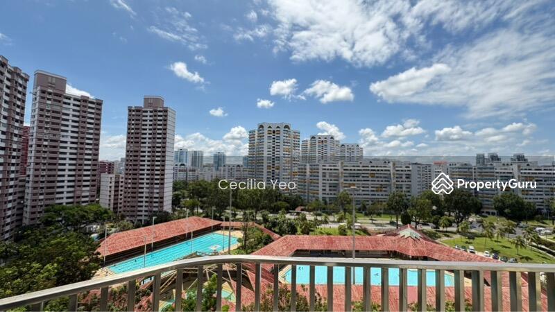 Prop-GPT: HDB Flat: D23 Bukit Batok 296C Bukit Batok Street 22